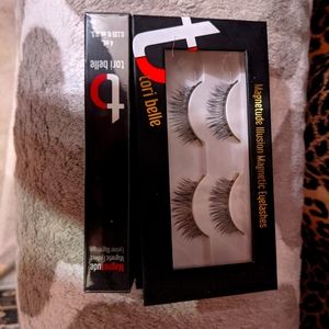 Tori belle magnetic lashes and liner